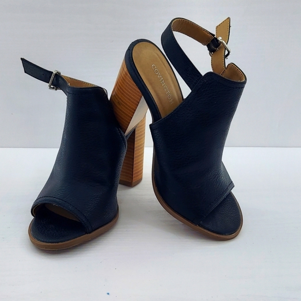 Covington Faux Leather Wide Pumps Size 5.5